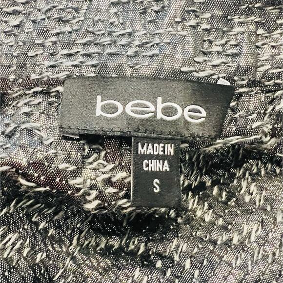 Bebe Women’s Small Metallic Silver Foil A-Line Skirt (A0127) - Picture 4 of 4